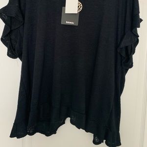 BLACK TOP WITH RUFFLES